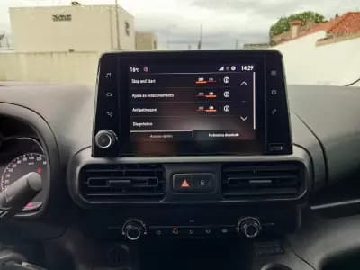 Vendo Opel Combo 2022 - 11990 EUR, 140600 km - AUTO.MOTO.pt