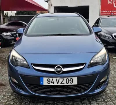 Vendo Opel Astra Sports Tourer 2015 - 8999 EUR, 250000 km - AUTO.MOTO.pt