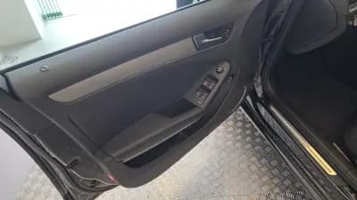 Vendo Audi A4 2011 - 13900 EUR, 186139 km - AUTO.MOTO.pt