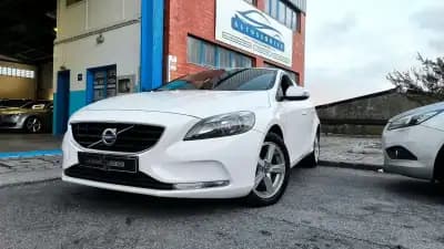 Sell Volvo V40 2013 - 10900 EUR, 190000 km - AUTO.MOTO.pt