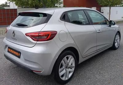 Sell Renault Clio 2021 - 12990 EUR, 122500 km - AUTO.MOTO.pt