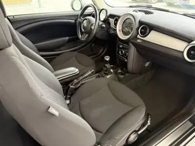 Vendo MINI Clubman 2014 - 11990 EUR, 156826 km - AUTO.MOTO.pt