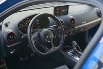 Sell Audi S3 Limousine 2017 - 34990 EUR, 139000 km - AUTO.MOTO.pt