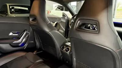 Vendo Mercedes-Benz CLA 180 2023 - 34970 EUR, 70000 km - AUTO.MOTO.pt