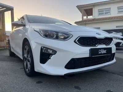 Vendo Kia Ceed SW 2020 - 18450 EUR, 180000 km - AUTO.MOTO.pt