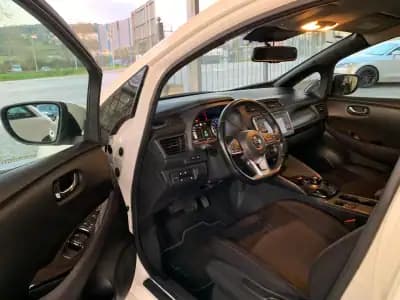 Vendo Nissan Leaf 2019 - 16450 EUR, 58449 km - AUTO.MOTO.pt