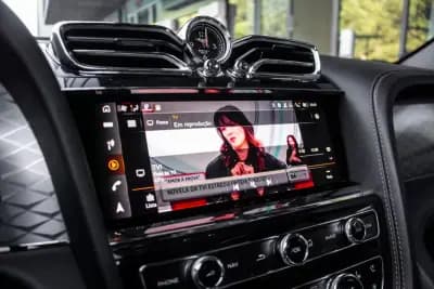 Sell Bentley Bentayga 2022 - 230000 EUR, 70942 km - AUTO.MOTO.pt