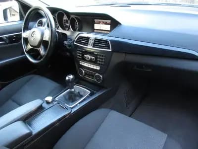 Vendo Mercedes-Benz C 180 2012 - 13490 EUR, 240000 km - AUTO.MOTO.pt