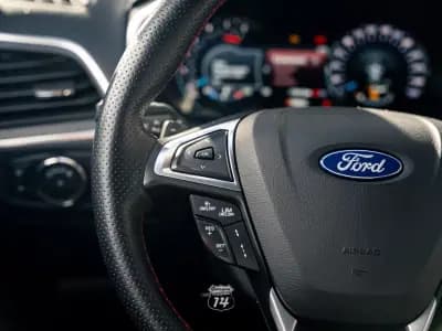 Vendo Ford S-Max 2022 - 34990 EUR, 176600 km - AUTO.MOTO.pt