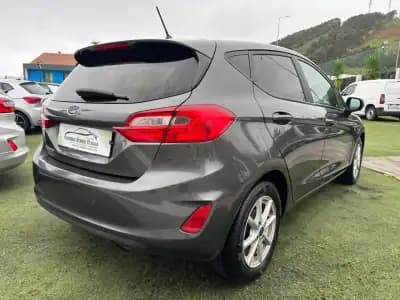 Sell Ford Fiesta 2018 - 13490 EUR, 140000 km - AUTO.MOTO.pt
