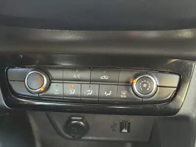 Vendo Opel Corsa 2021 - 13900 EUR, 114027 km - AUTO.MOTO.pt