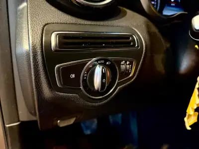 Sell Mercedes-Benz C 200 2015 - 17490 EUR, 183000 km - AUTO.MOTO.pt