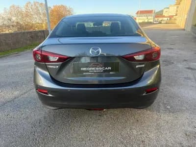 Vendo Mazda 3 2016 - 9800 EUR, 223000 km - AUTO.MOTO.pt