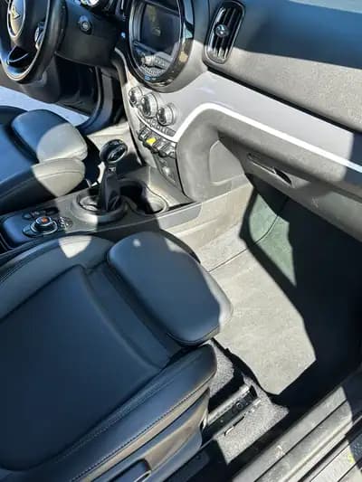 Vendo MINI Countryman 2020 - 25000 EUR, 81000 km - AUTO.MOTO.pt