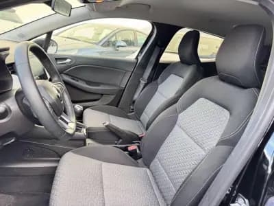 Vendo Renault Clio 2023 - 15500 EUR, 136000 km - AUTO.MOTO.pt