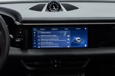 Sell Porsche Macan 2024 - 87950 EUR, 16000 km - AUTO.MOTO.pt