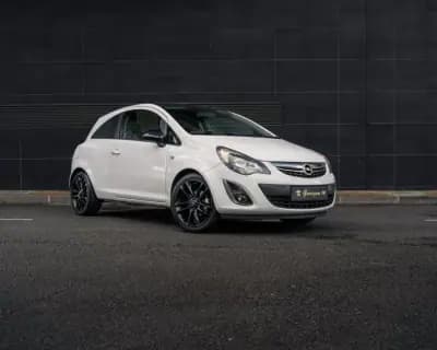 Vendo Opel Corsa 2014 - 8990 EUR, 139000 km - AUTO.MOTO.pt