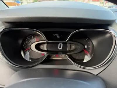 Vendo Renault Captur 2017 - 12500 EUR, 112400 km - AUTO.MOTO.pt