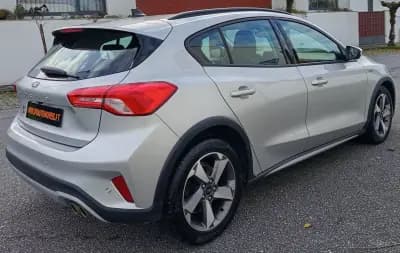 Sell Ford Focus 2021 - 12990 EUR, 167500 km - AUTO.MOTO.pt