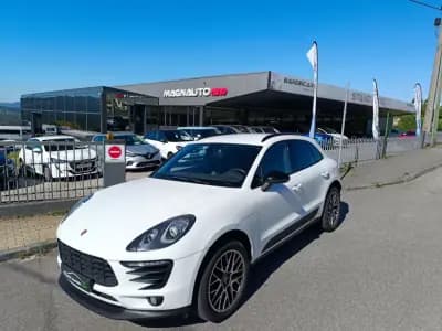 Vendo Porsche Macan 2016 - 47500 EUR, 155000 km - AUTO.MOTO.pt