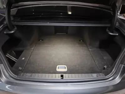 Vendo BMW 740 2018 - 30750 EUR, 246000 km - AUTO.MOTO.pt