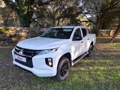 Vendo Mitsubishi L200 2022 - 32900 EUR, 56900 km - AUTO.MOTO.pt