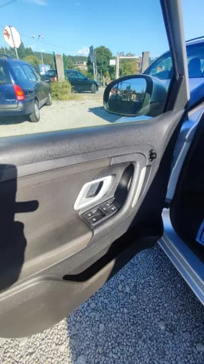 Vendo Skoda Fabia Break 2008 - 5788 EUR, 203987 km - AUTO.MOTO.pt