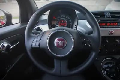 Sell Fiat 500 2012 - 8990 EUR, 134900 km - AUTO.MOTO.pt