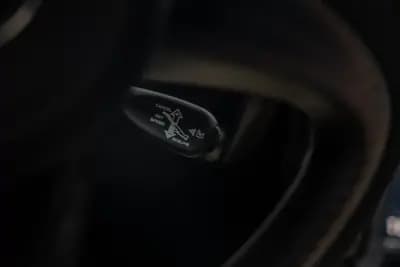 Vendo McLaren 720 2019 - 275000 EUR, 17500 km - AUTO.MOTO.pt