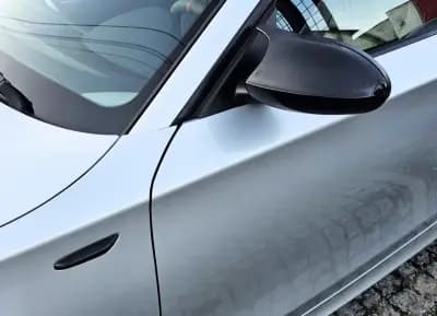 Vendo BMW 118 2018 - 9999 EUR, 300000 km - AUTO.MOTO.pt