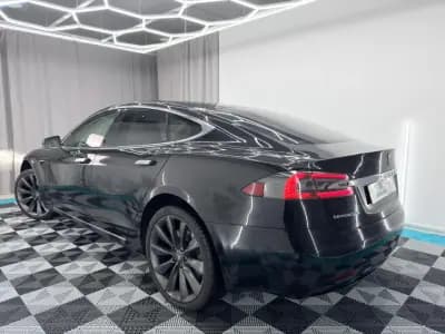 Vendo Tesla Model S 2018 - 23500 EUR, 183000 km - AUTO.MOTO.pt