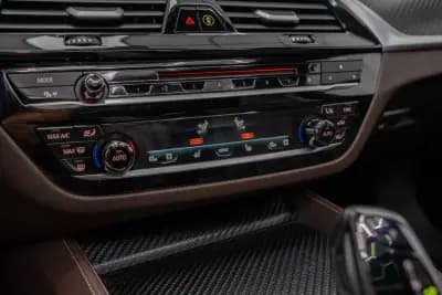 Vendo BMW 550 2019 - 65950 EUR, 141950 km - AUTO.MOTO.pt