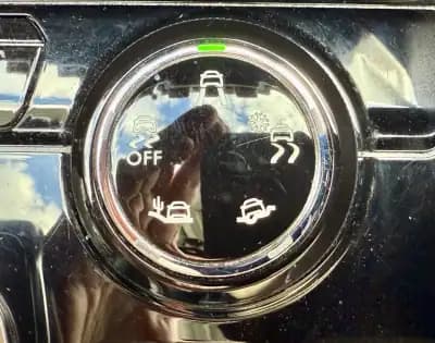 Sell Peugeot 3008 2019 - 17900 EUR, 107577 km - AUTO.MOTO.pt