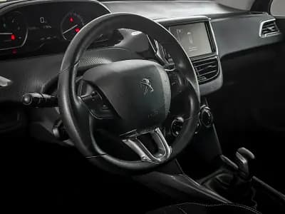 Sell Peugeot 2008 2017 - 14450 EUR, 150000 km - AUTO.MOTO.pt