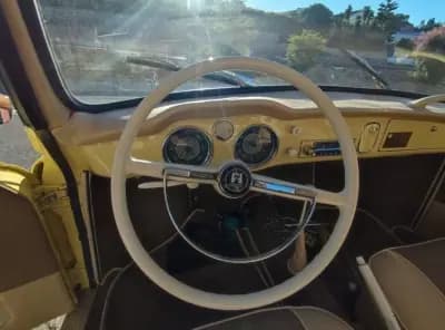 Vendo Volkswagen Karmann Ghia 1962 - 39900 EUR, 95000 km - AUTO.MOTO.pt