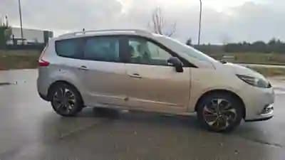Sell Renault Grand Scénic 2014 - 14000 EUR, 198068 km - AUTO.MOTO.pt