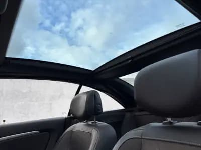 Vendo Renault Mégane CC 2011 - 7750 EUR, 202950 km - AUTO.MOTO.pt