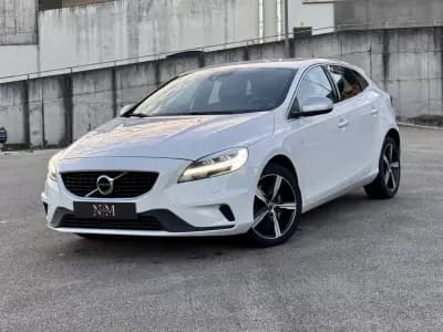 Vendo Volvo V40 2017 - 17990 EUR, 115000 km - AUTO.MOTO.pt