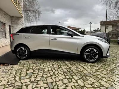 Vendo MG MG4 2023 - 18990 EUR, 44000 km - AUTO.MOTO.pt