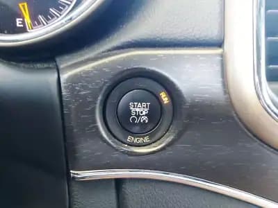 Sell Jeep Grand Cherokee 2016 - 34950 EUR, 135350 km - AUTO.MOTO.pt