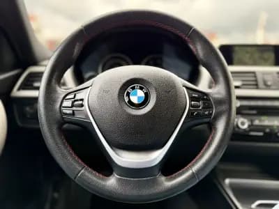 Vendo BMW 318 2016 - 17950 EUR, 172000 km - AUTO.MOTO.pt