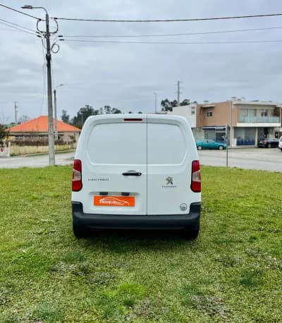 Sell Peugeot Partner 2020 - 13900 EUR, 63682 km - AUTO.MOTO.pt