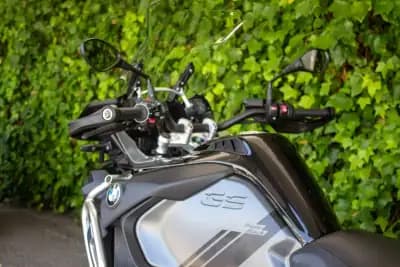 Sell BMW R 1200 GS Adventure Triple Black 2023 - 20900 EUR, 41220 km - AUTO.MOTO.pt