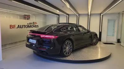 Sell Porsche Panamera 2020 - 84500 EUR, 42501 km - AUTO.MOTO.pt