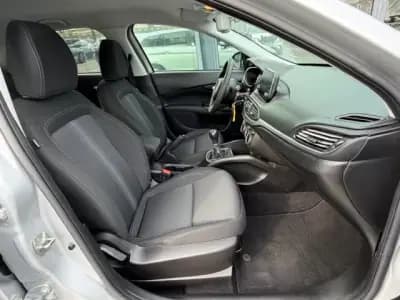 Sell Fiat Tipo Station Wagon 2020 - 14900 EUR, 55800 km - AUTO.MOTO.pt