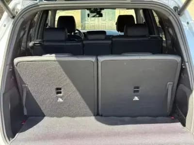 Vendo Mercedes-Benz GLB 200 2021 - 39999 EUR, 132000 km - AUTO.MOTO.pt