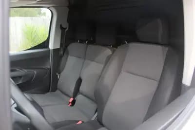 Vendo Peugeot Partner 2022 - 10976 EUR, 135000 km - AUTO.MOTO.pt