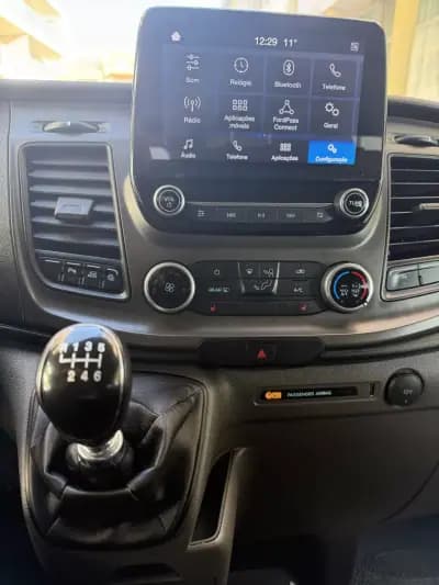 Vendo Ford Transit Custom 2022 - 34000 EUR, 140000 km - AUTO.MOTO.pt