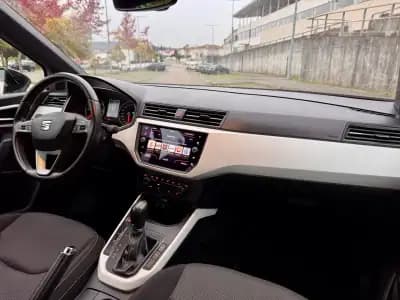 Sell SEAT Arona 2018 - 18500 EUR, 136000 km - AUTO.MOTO.pt