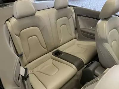 Sell Audi A5 Cabrio 2011 - 16750 EUR, 270761 km - AUTO.MOTO.pt